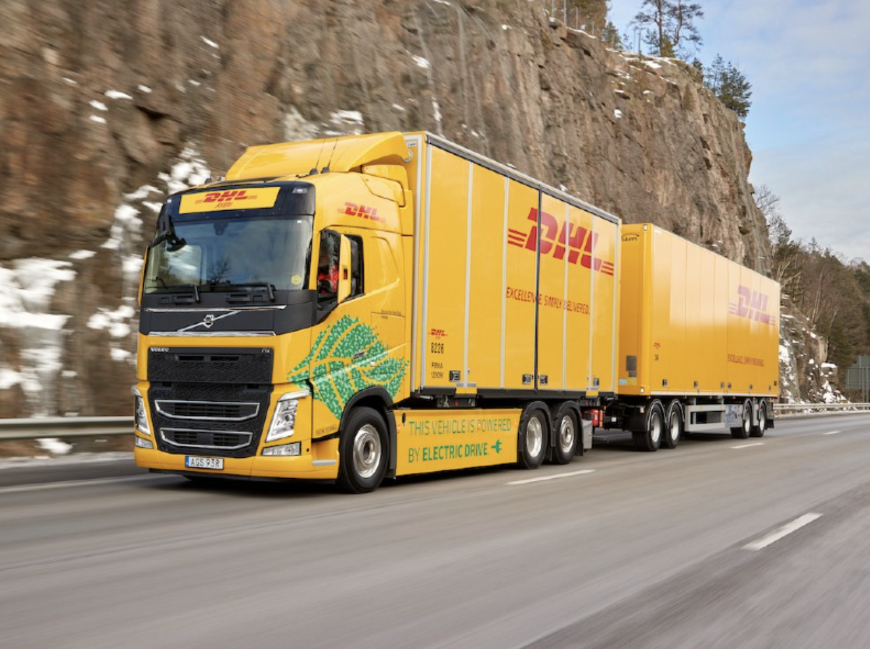 DHL откажется от перевозчиков без электро- и газомоторных грузовиков