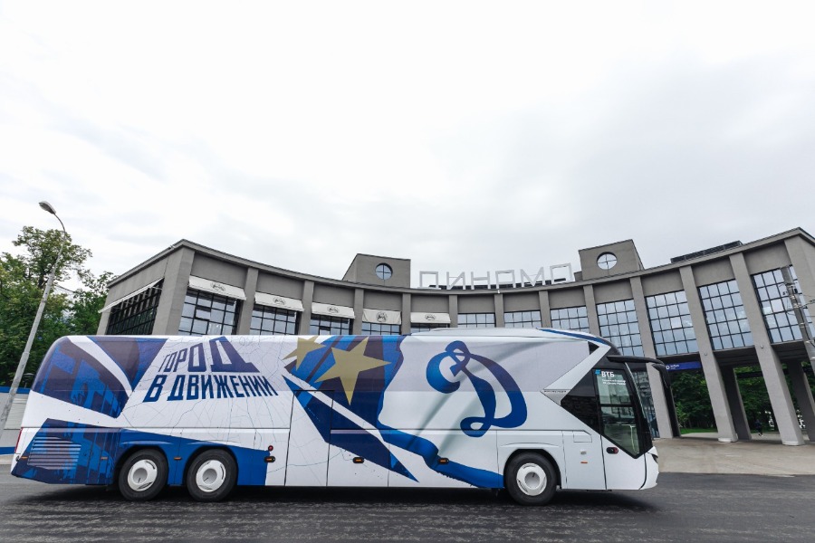 NEOPLAN Tourliner: пополнение в составе футбольного клуба «Динамо Москва» от компании MAN Truck and Bus RUS