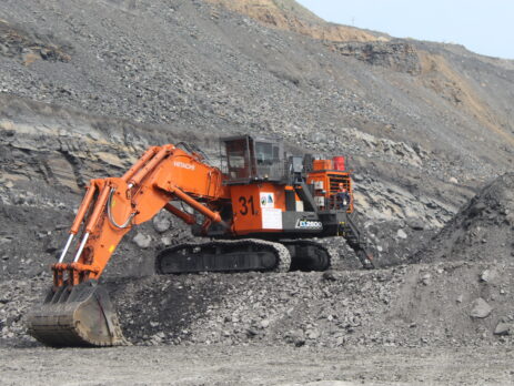 Первый в России экскаватор Hitachi ЕХ2600-7 приступил к работе в Кузбассе