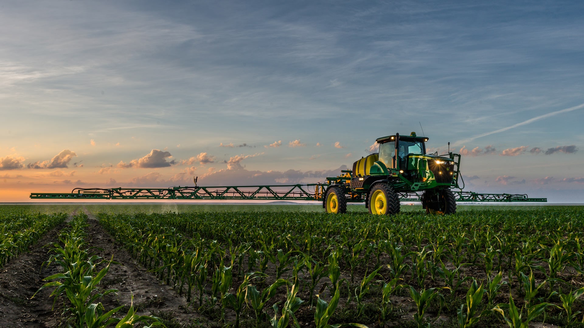 JOHN DEERE ОБЪЯВЛЯЕТ О НОВЫХ СТРАТЕГИЧЕСКИХ ИНВЕСТИЦИЯХ В РЕШЕНИЕ КЛИМАТИЧЕСКОЙ ПРОБЛЕМЫ