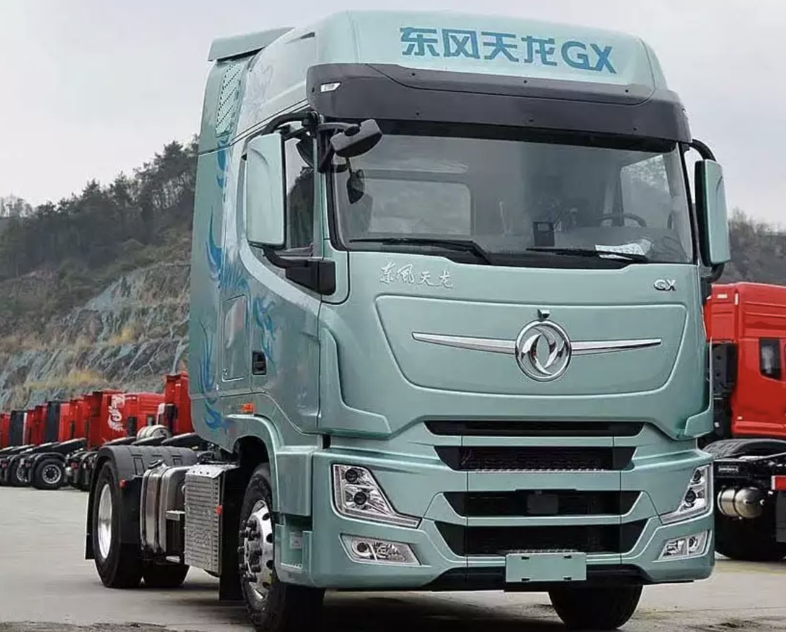 Замена европейцам: начаты продажи китайских тягачей Dongfeng