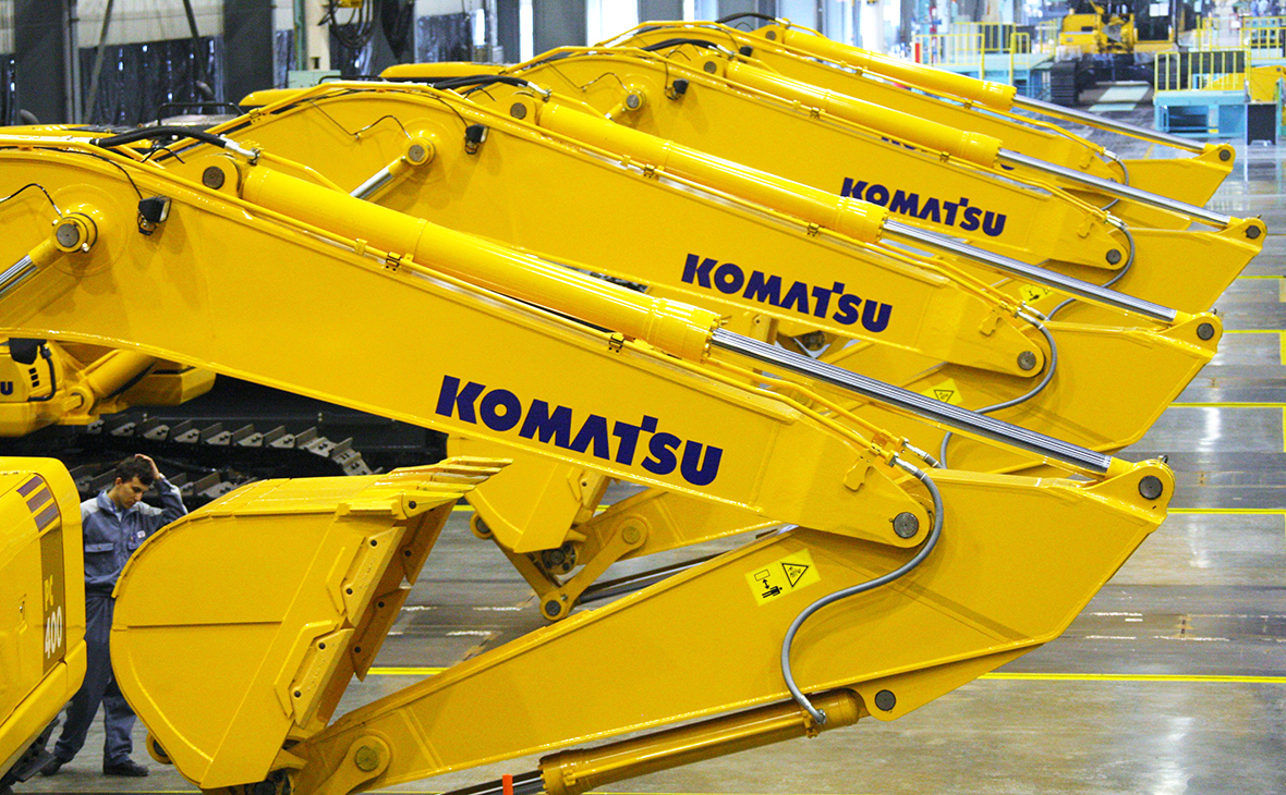 Komatsu не планирует полностью уходить из России
