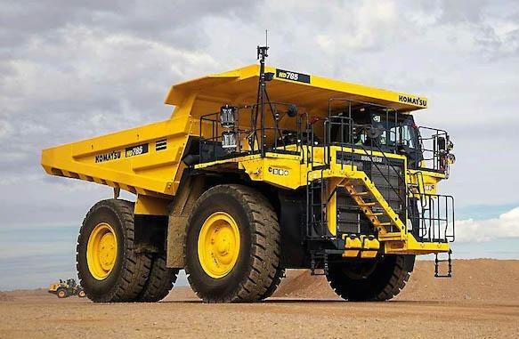 Komatsu и Bomag представили новую технику на выставке BAUMA 2022