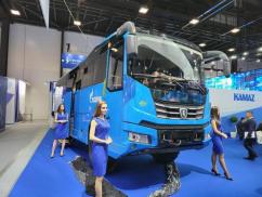 Новый вахтовый транспорт представлен КАМАЗом как автобус-вездеход