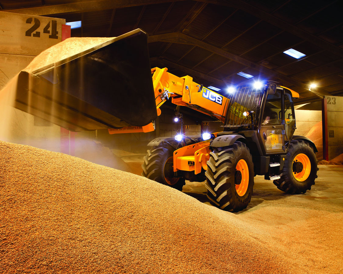 В России могут начать выпуск техники JCB под новым брендом