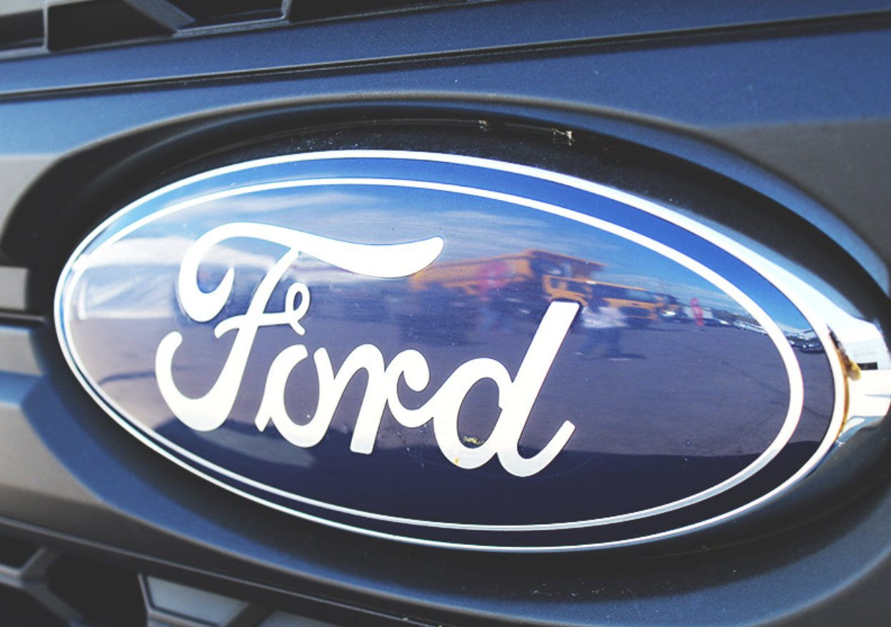 Ford Sollers выпустил на рынок обновлённый автомобиль скорой помощи Ford Transit