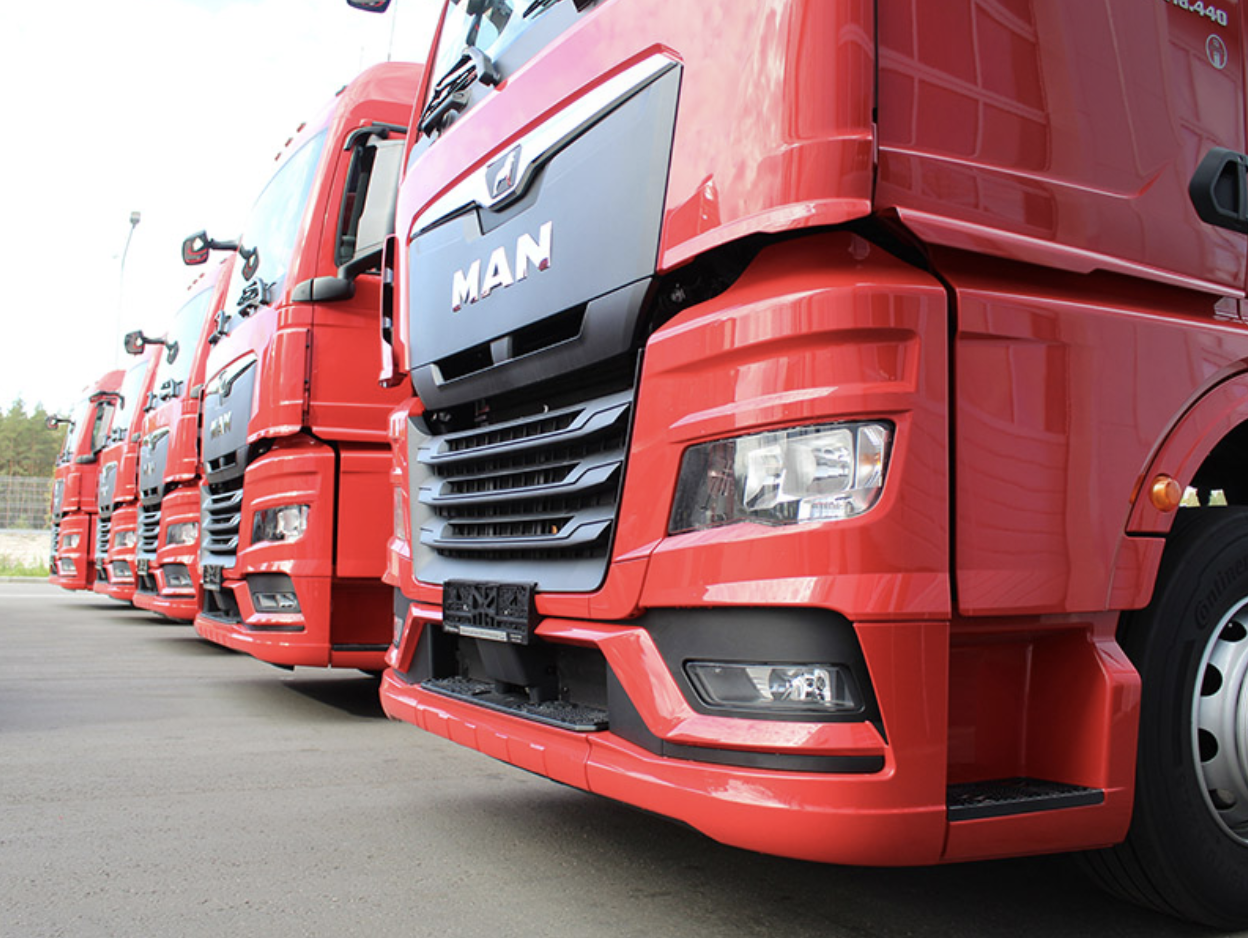 Российское отделение MAN Truck and Bus отгрузило 15 тягачей в Санкт-Петербург