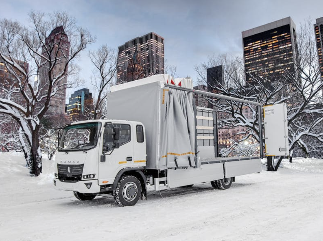 Автодилеры Приволжья продали первые машины «Компас»