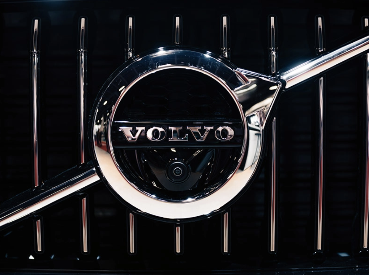 Электрогрузовики от Volvo Trucks прошли проверку холодами