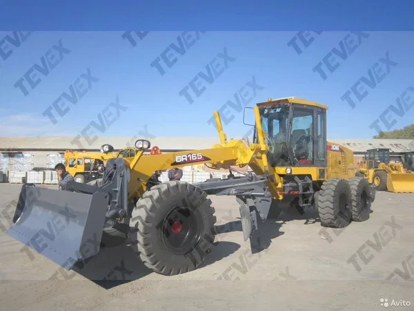 Автогрейдер XCMG GR165