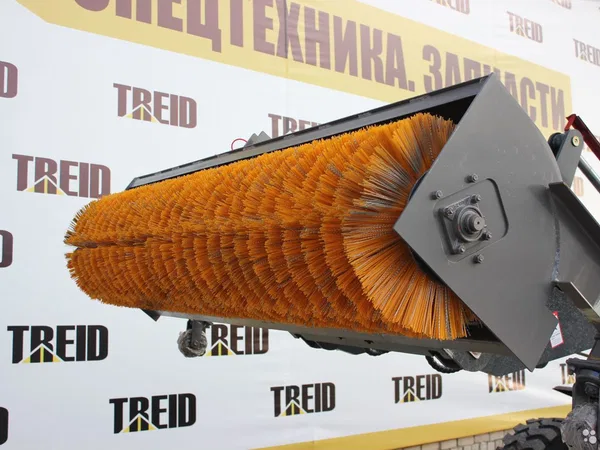 Коммунальная щетка