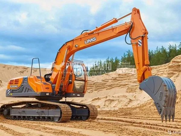 Гусеничный экскаватор UMG E200NC