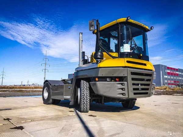 Терминальный тягач Terberg RT223