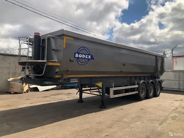 Самосвальный полуприцеп Bodex KIS 3WS2