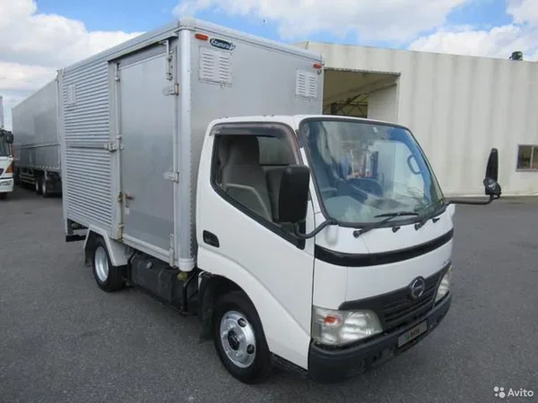 Изотермический фургон Hino 300 (Dutro)