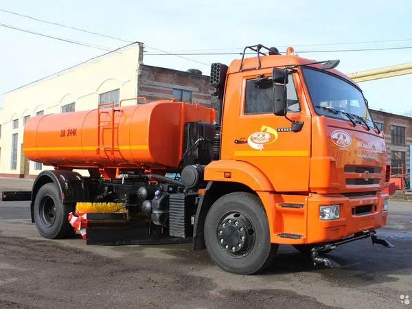 Комбинированная дорожная машина ЭД-244К на шасси КамАЗ 43253