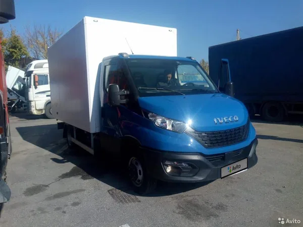 Промтоварный фургон IVECO Daily