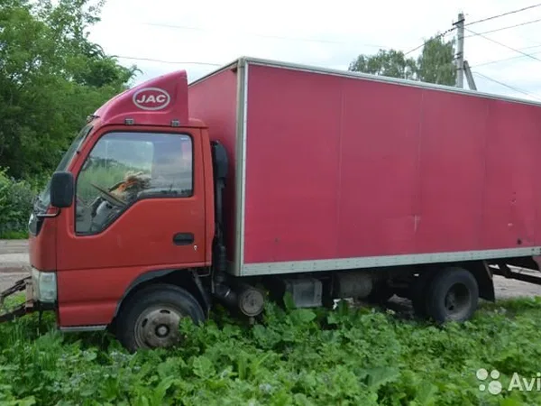 Промтоварный фургон JAC 1045K