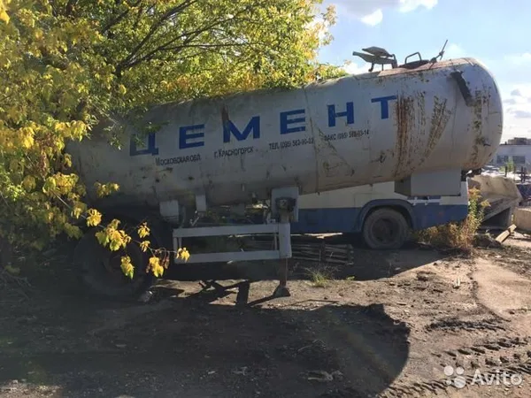 Полуприцеп цементовоз