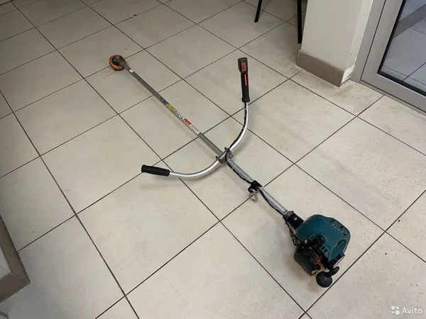 Мотокоса (триммер) Makita RBC 2500