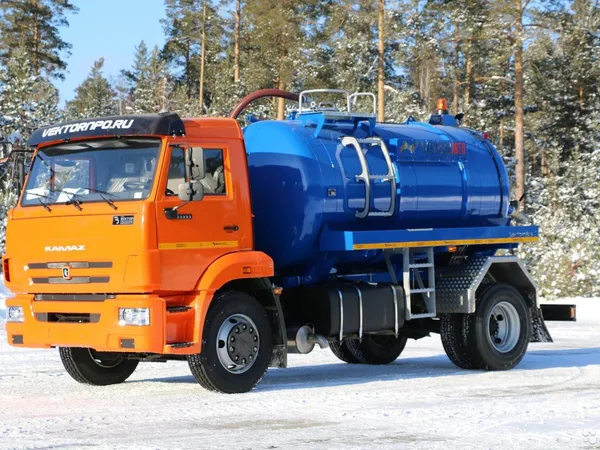Ассенизатор КамАЗ 43253-3010-69 МВ-8