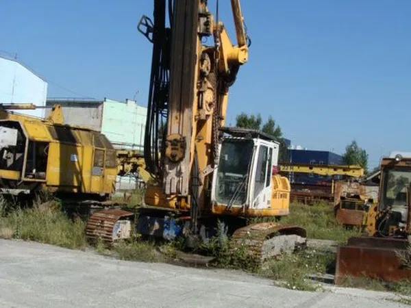Буровая установка Bauer BG15H