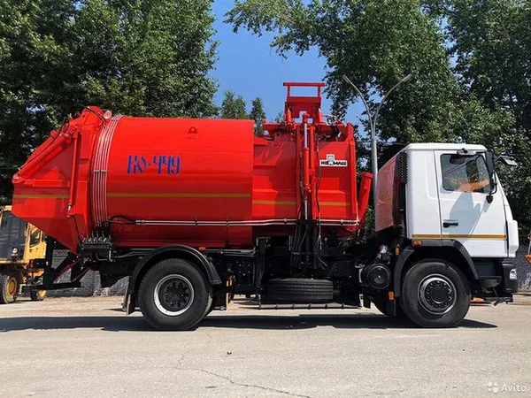 Мусоровоз Коммаш-Мценск КО-449-33 на шасси МАЗ 5340С2-585-013