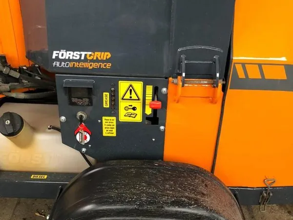 Измельчитель веток Forst ST8