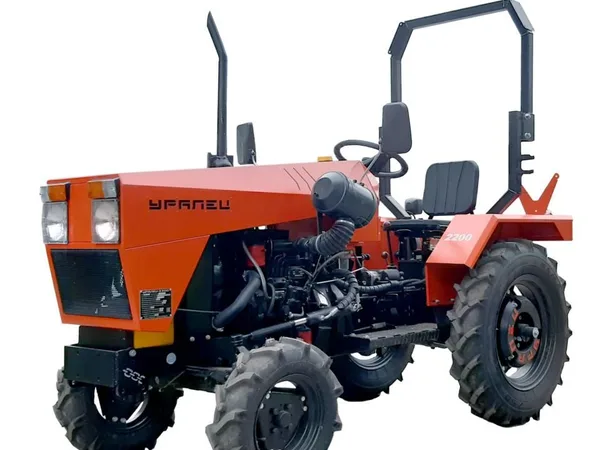 Мини-трактор Уралец 2200Б (4х2)