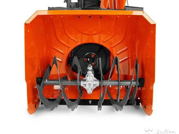 Ручной снегоуборщик Husqvarna ST 230Р