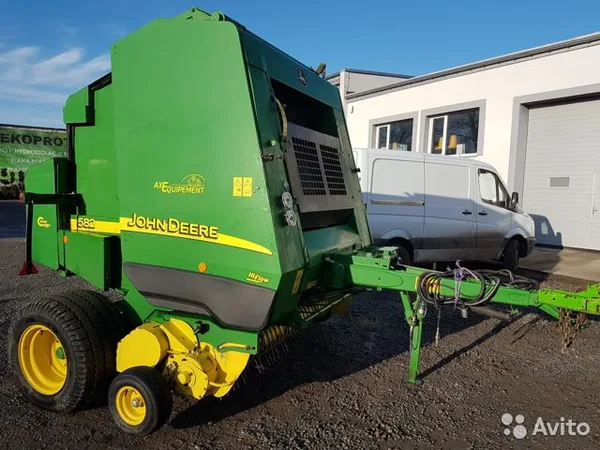 Пресс-подборщик John Deere 582