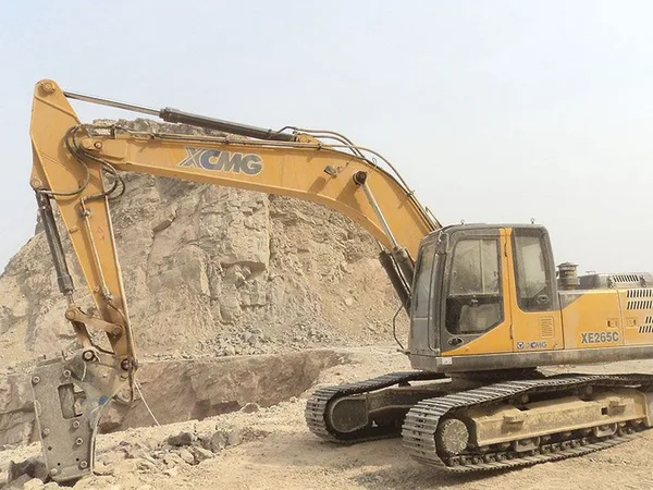 Гусеничный экскаватор XCMG XE265C