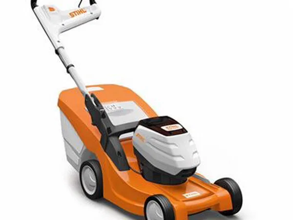 Газонокосилка STIHL RMA443C SET