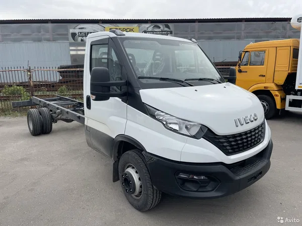 Шасси коммерческого грузовика IVECO Daily