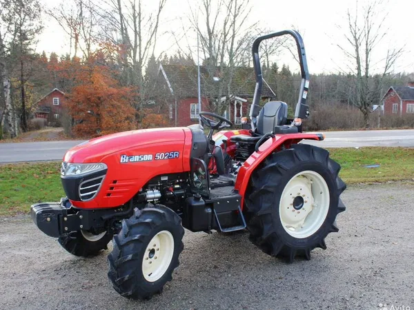 Мини-трактор Branson 5025R