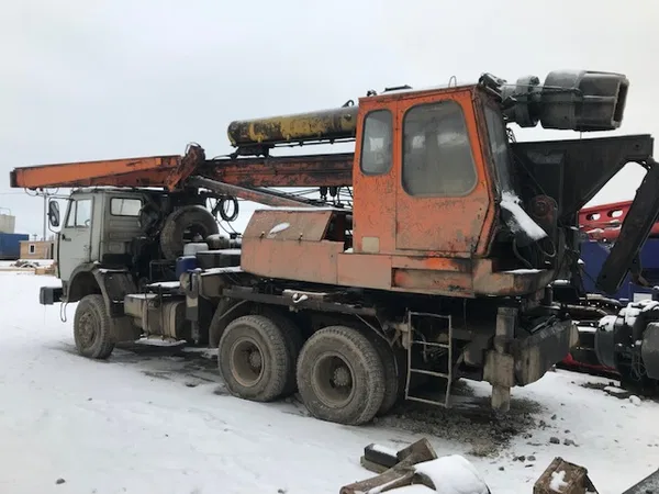 Сваебойная установка (копер) КамАЗ УГМК-12
