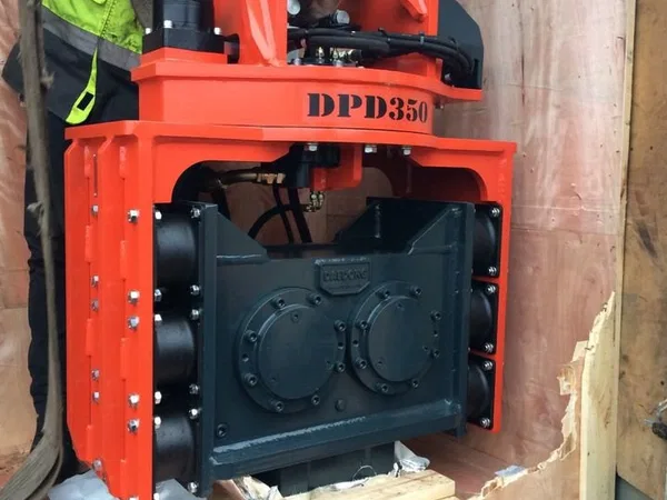 Вибропогружатель Daedong DPD350