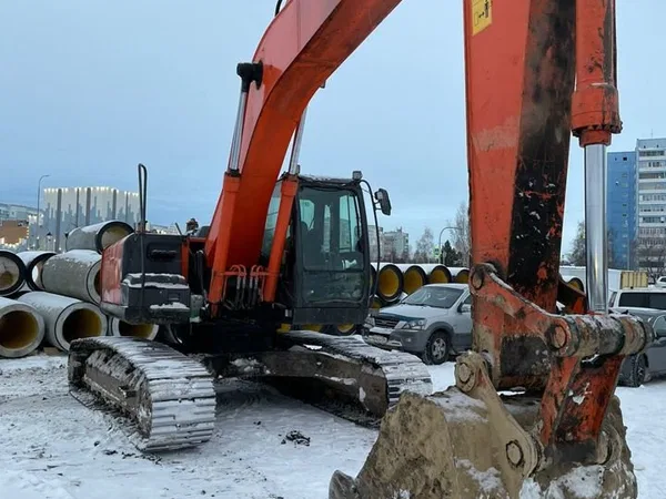 Гусеничный экскаватор Hitachi ZX240-5G