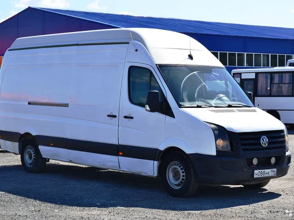 Цельнометаллический фургон Volkswagen Crafter