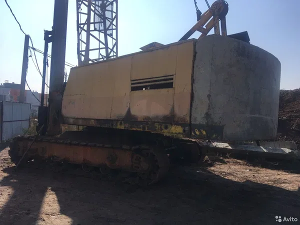 Сваебойная установка (копер) ДЭК-251