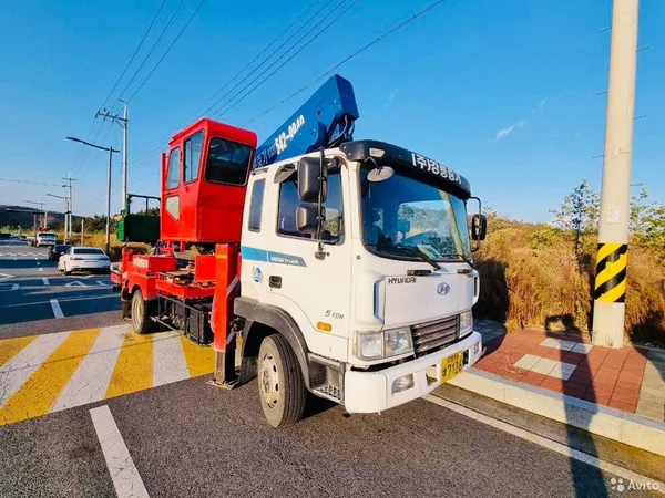 Автовышка Hansin HS3560 на шасси Hyundai