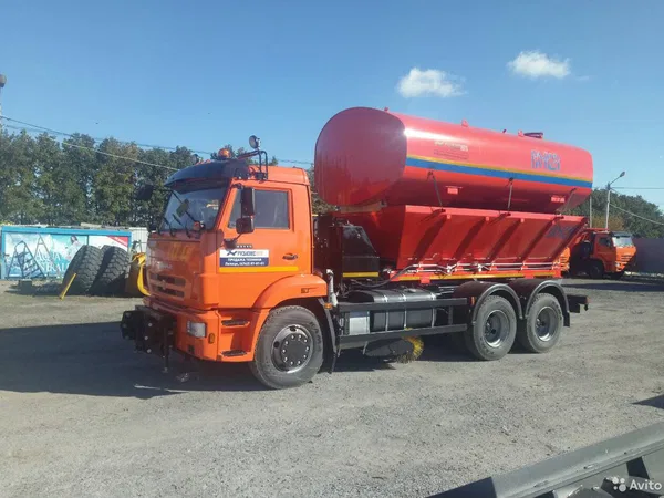 Комбинированная дорожная машина КО-823 на шасси КамАЗ 65115-3082-50