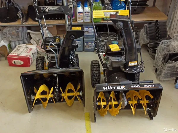 Ручной снегоуборщик Hutеr SGС 4000