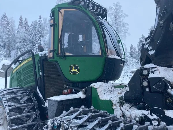 Колесный харвестер John Deere 1470G