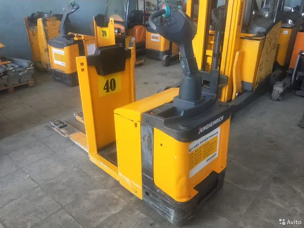 Комплектовщик заказов Jungheinrich ECE 220