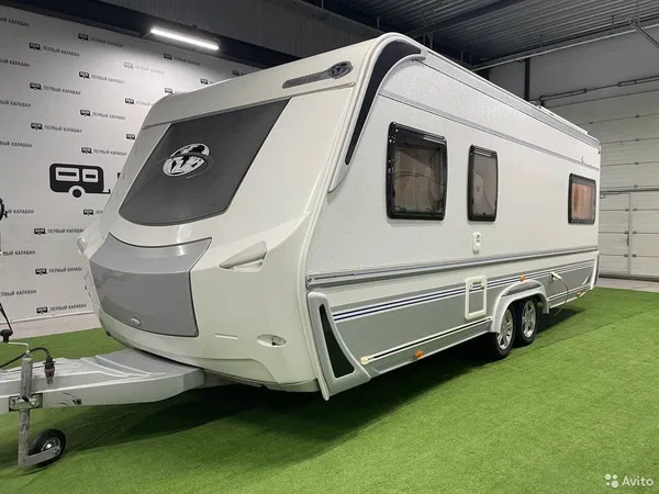 Прицеп-дача (кемпер) Caravelair Bamba 420