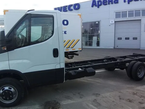 Шасси коммерческого грузовика IVECO Daily 50C