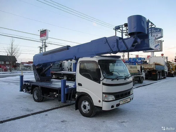 Автовышка Hino Dutro с АГП 22 метра
