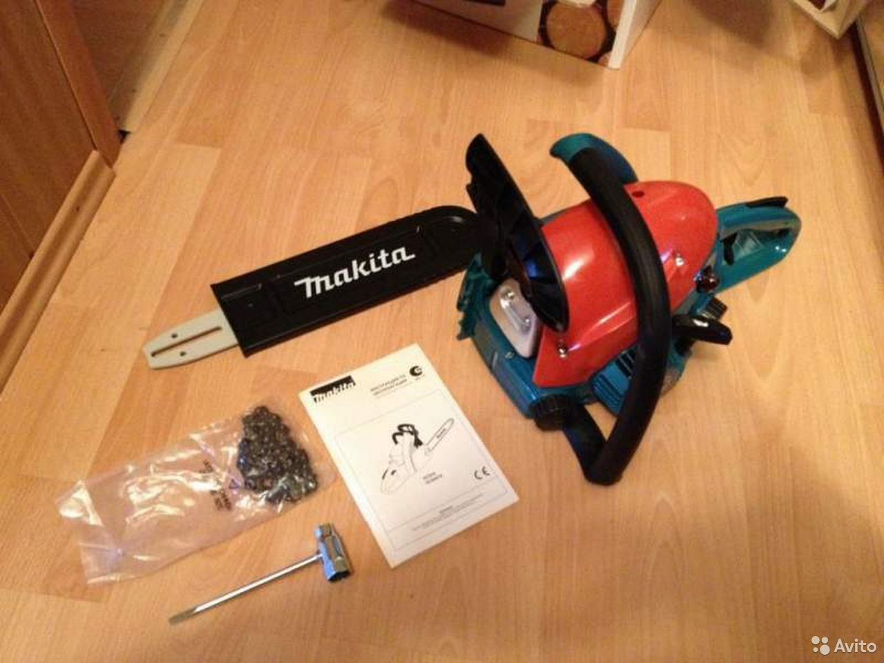 Цепная пила Makita DCS4610-40