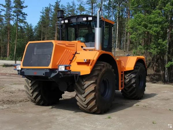 Промышленный тягач Станислав Мз К-704-4Р